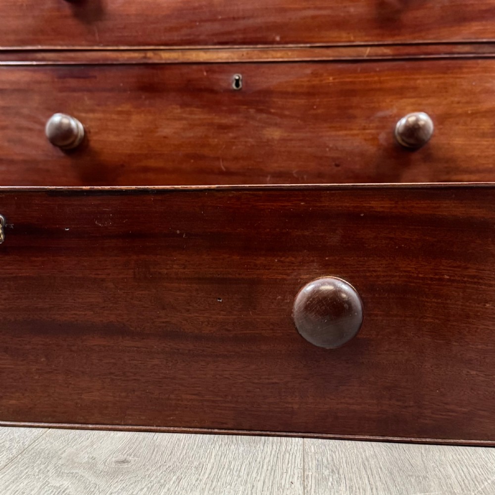 Antique 18th Century Good Quality Mahogany Chest Of Drawers View XI