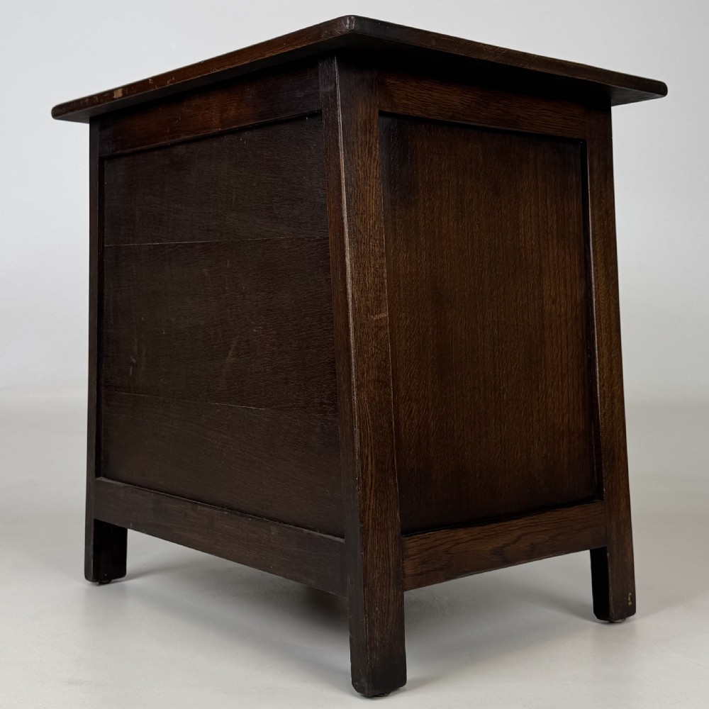 Antique 20th Century Good Quality Small Oak Cabinet  View IX