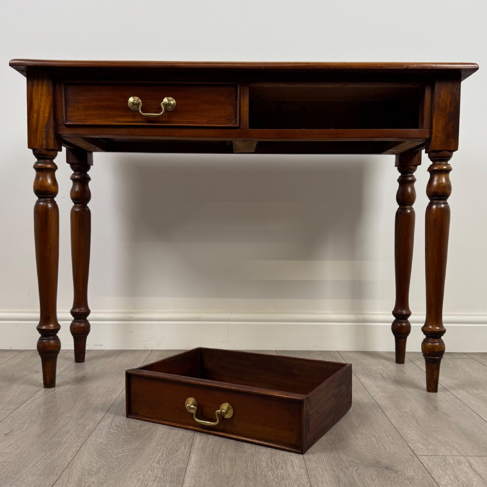 Antique 20th Century Good Quality Side Table In Mahogany  View VII