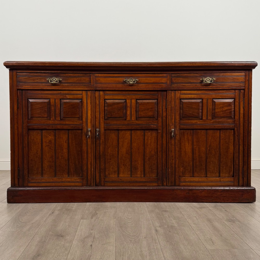  Antique 20th Century Good Quality Sideboard In Walnut 