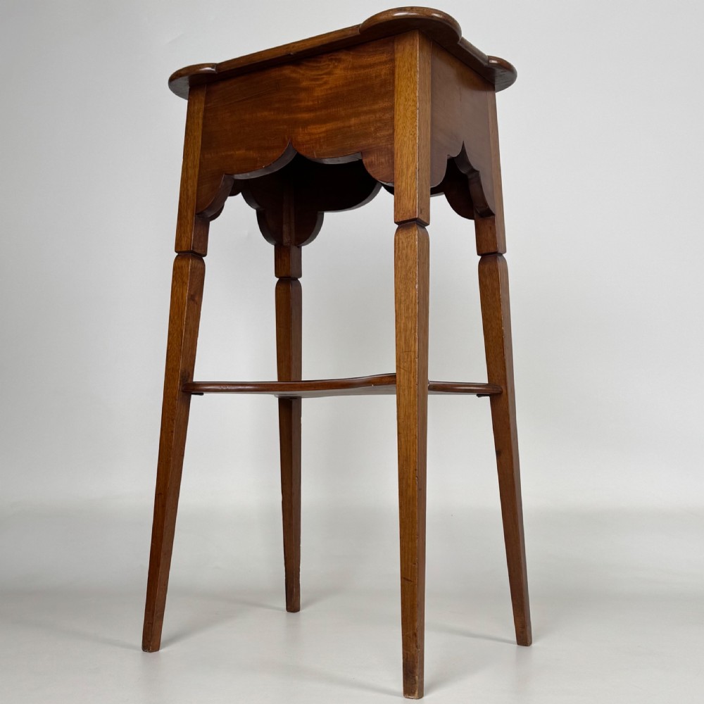 Antique 20th Century Good Quality Plant Stand In Mahogany  View VII