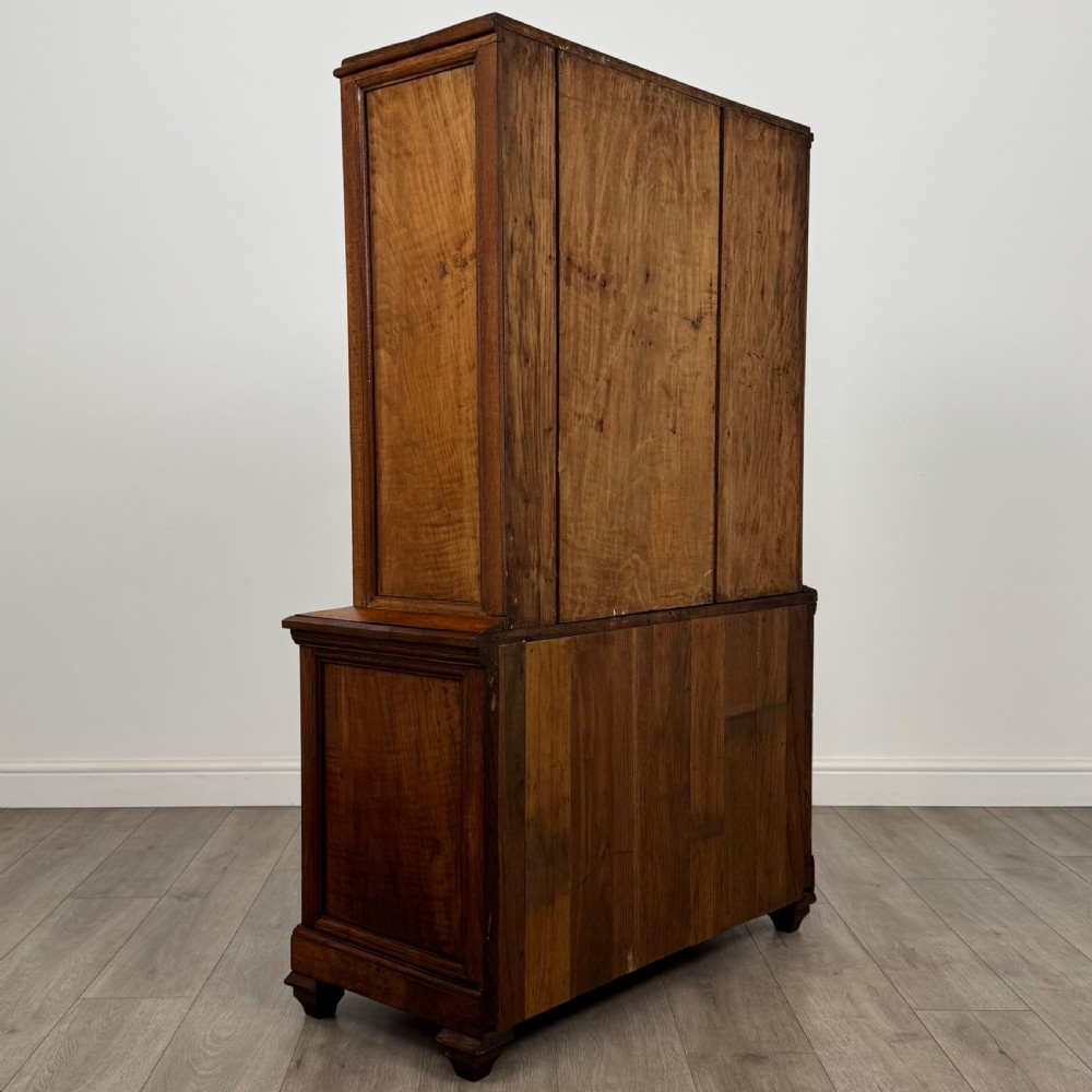 Antique 20th Century Fine Quality Unique Display Cabinet In Oak View VI