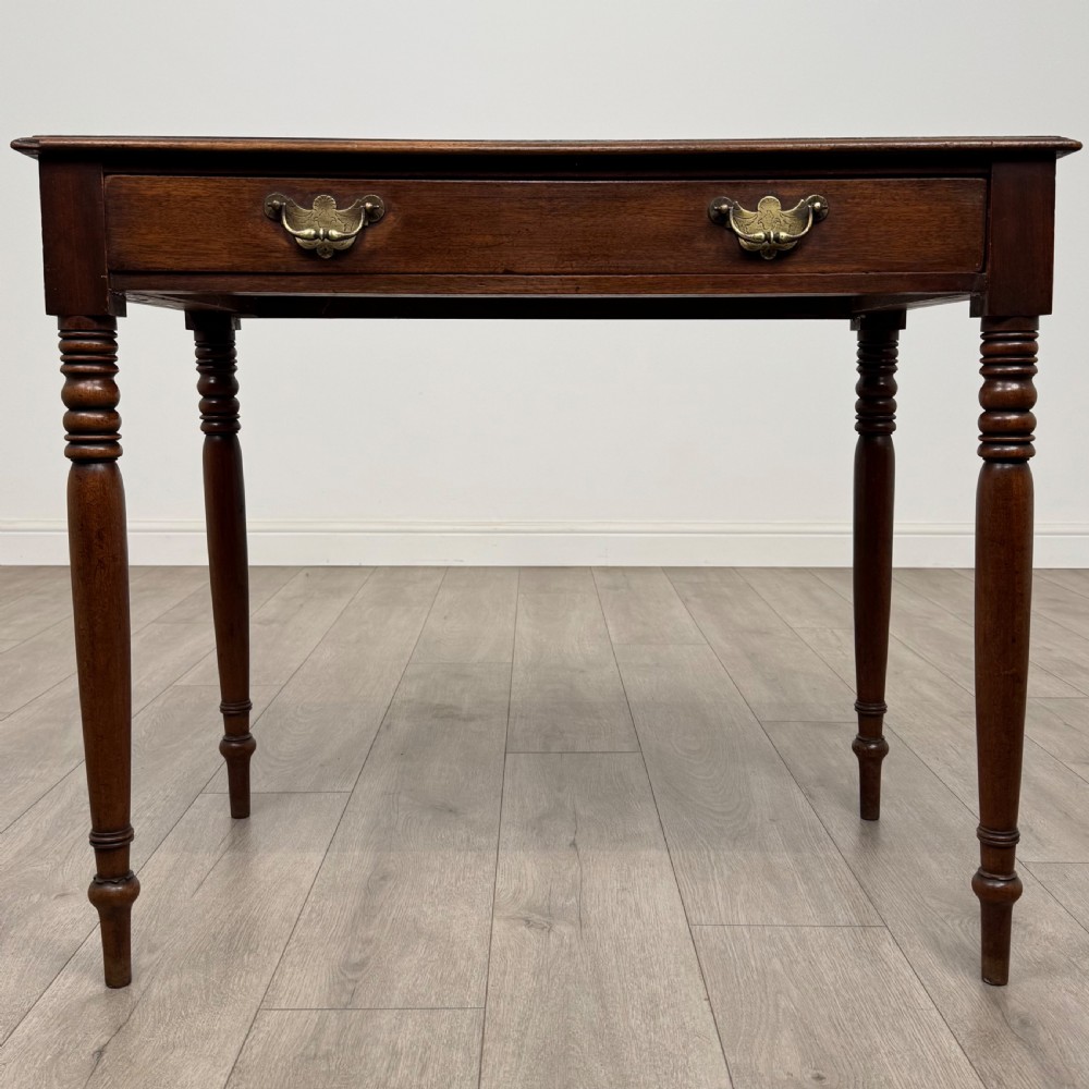 Antique 19th Century Good Quality Writing Table In Mahogany 