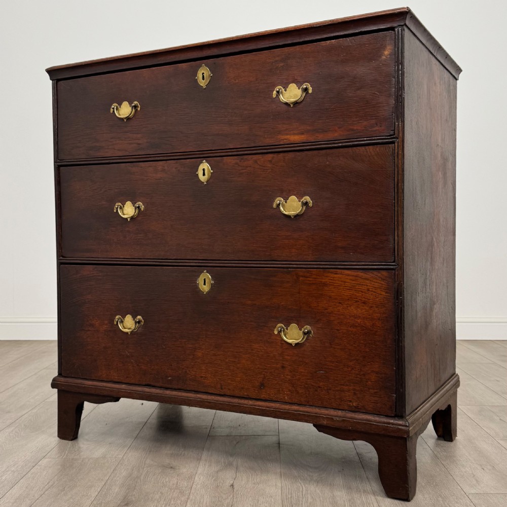 Antique 18th Century Good Quality Oak Chest Of Drawers  View II