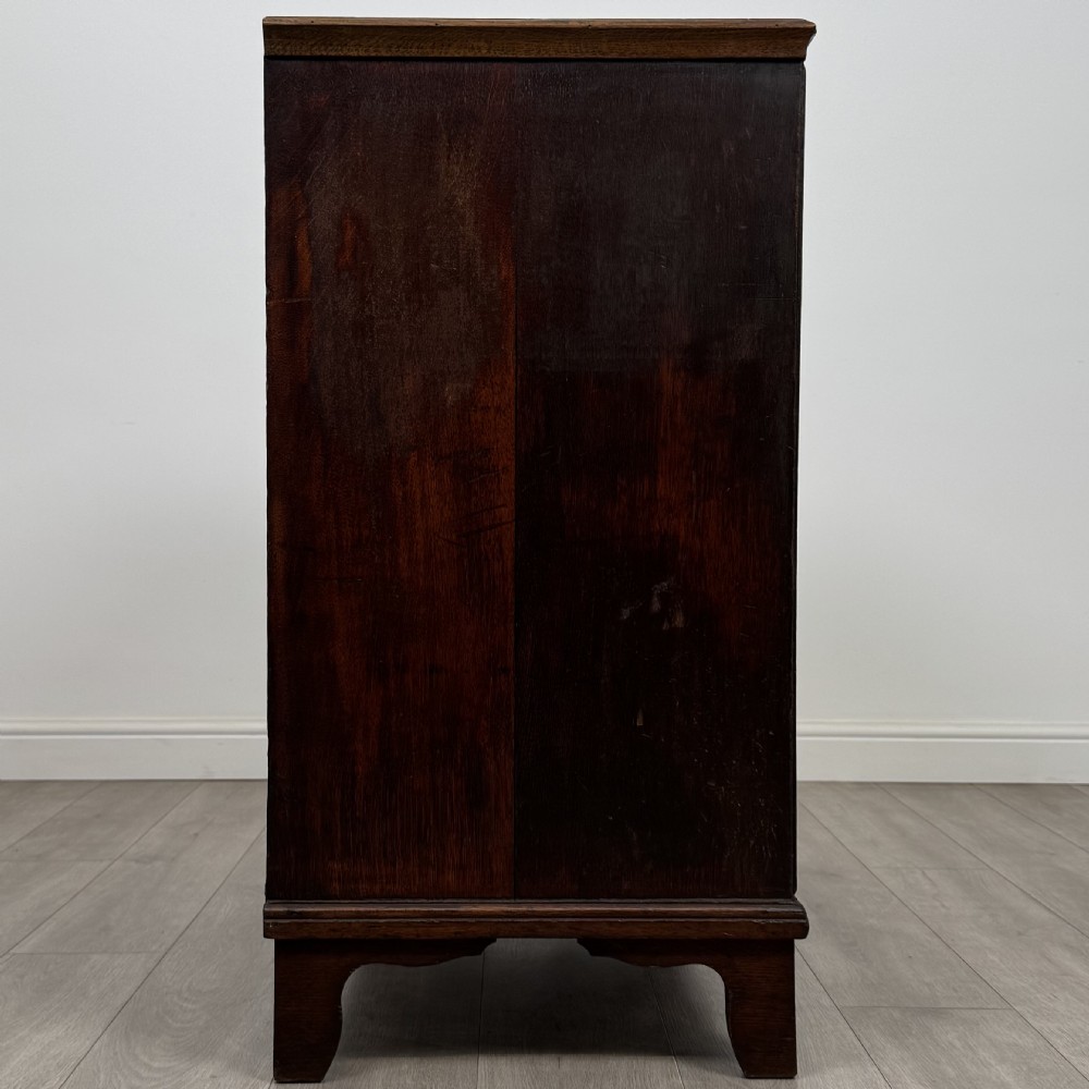 Antique 18th Century Good Quality Oak Chest Of Drawers  View VII