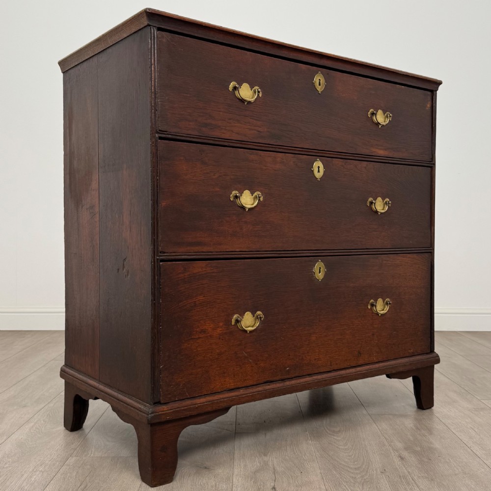 Antique 18th Century Good Quality Oak Chest Of Drawers  View VIII