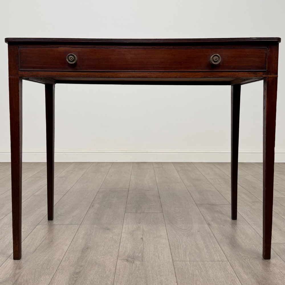  Antique 18th Century Good Quality Writing Table In Mahogany 