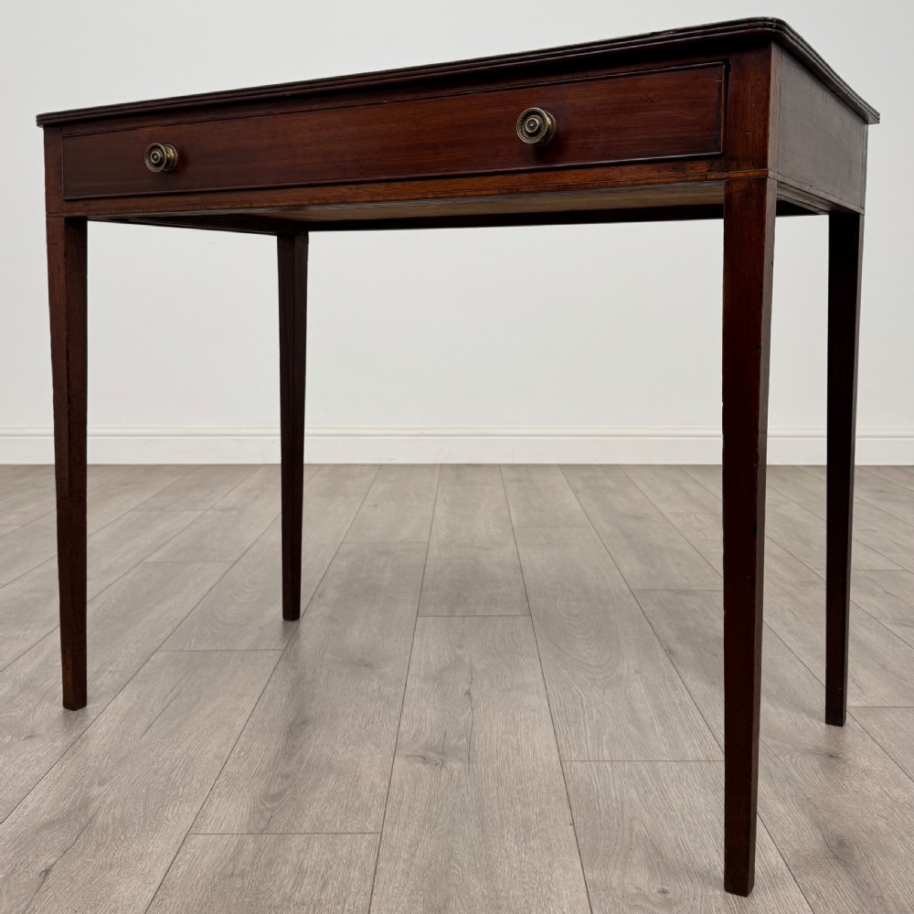  Antique 18th Century Good Quality Writing Table In Mahogany  View II