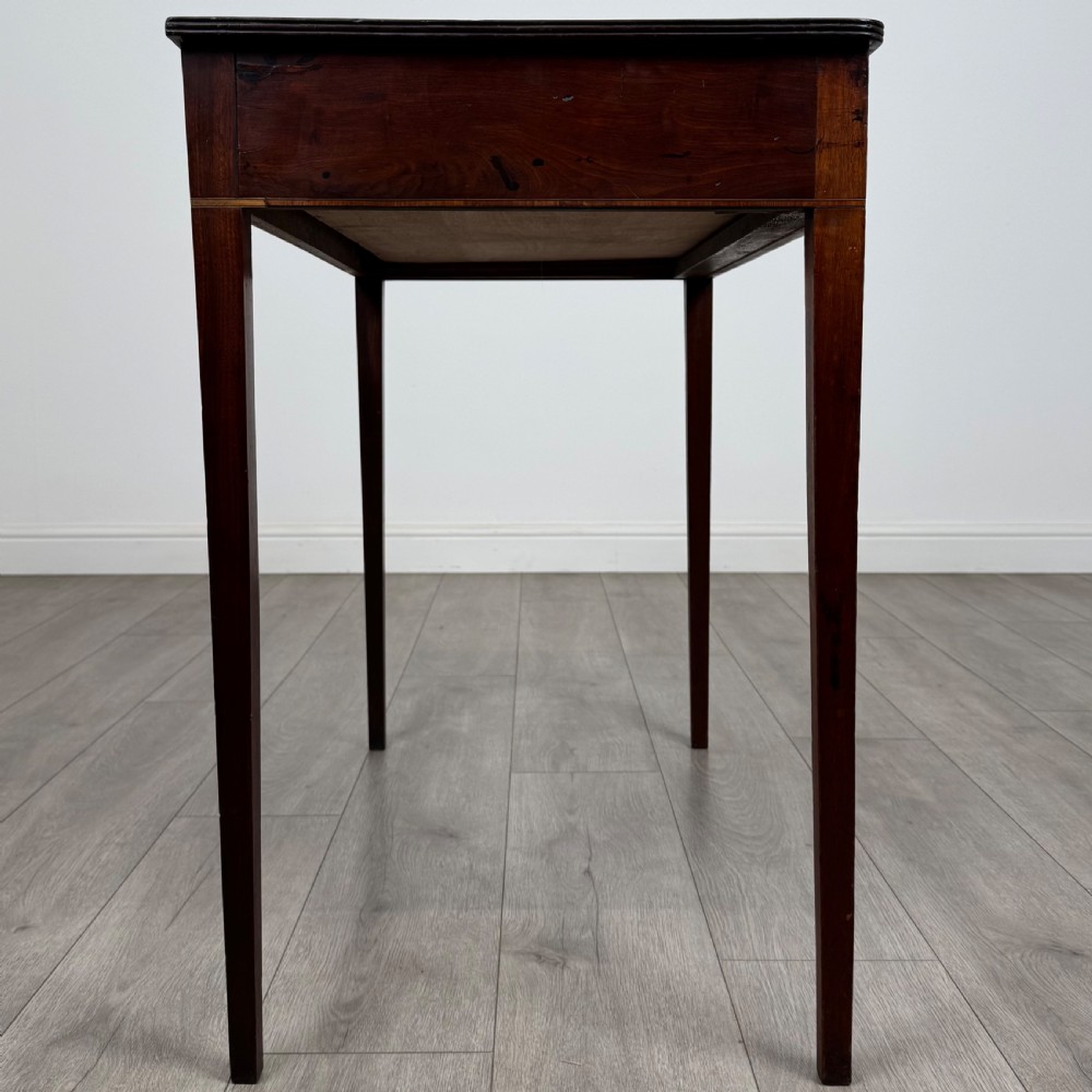  Antique 18th Century Good Quality Writing Table In Mahogany  View VII