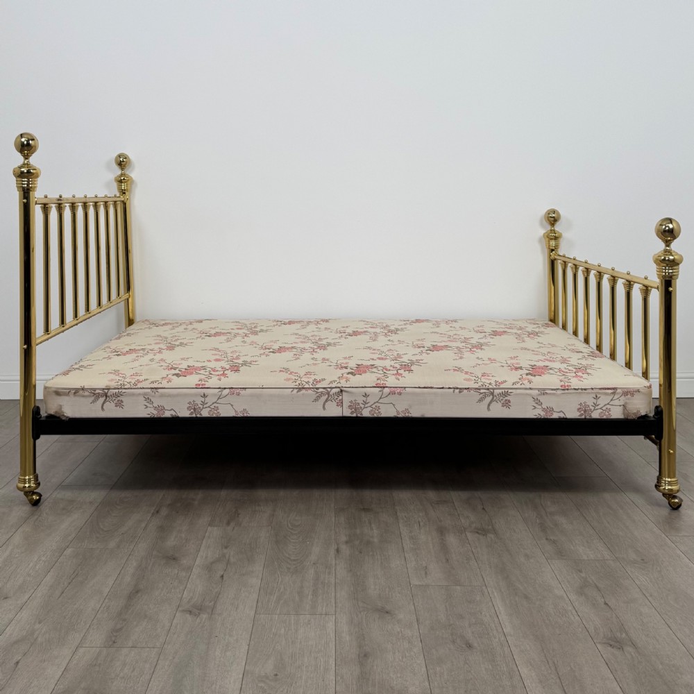 Antique 20th Century Fine Quality Brass King Size Bed  View III