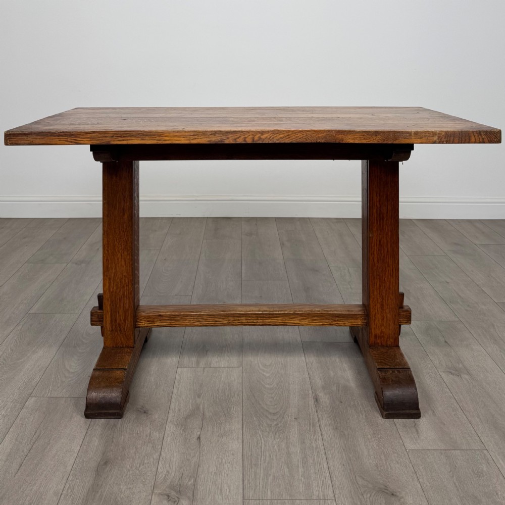 Antique 20th Century Small Oak Dining Table Of Good Quality  View II