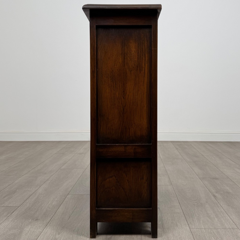 Antique 20th Century Good Quality Small Oak Cabinet  View V