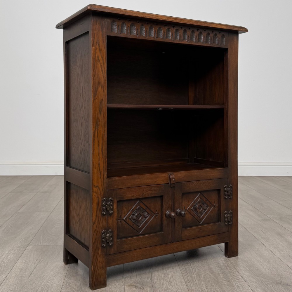 Antique 20th Century Good Quality Small Oak Cabinet  View XI