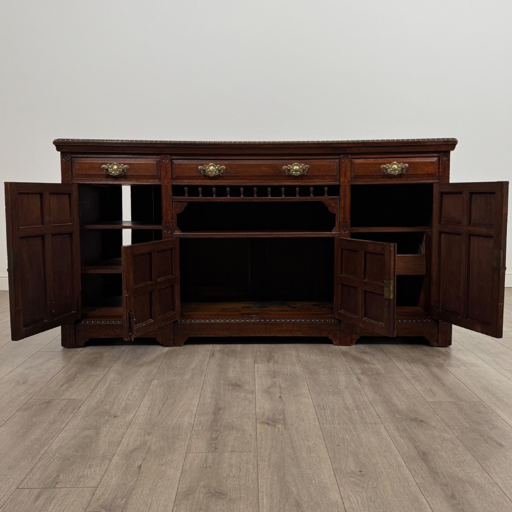 Antique 20th Century Good Quality Sideboard In Walnut  View II