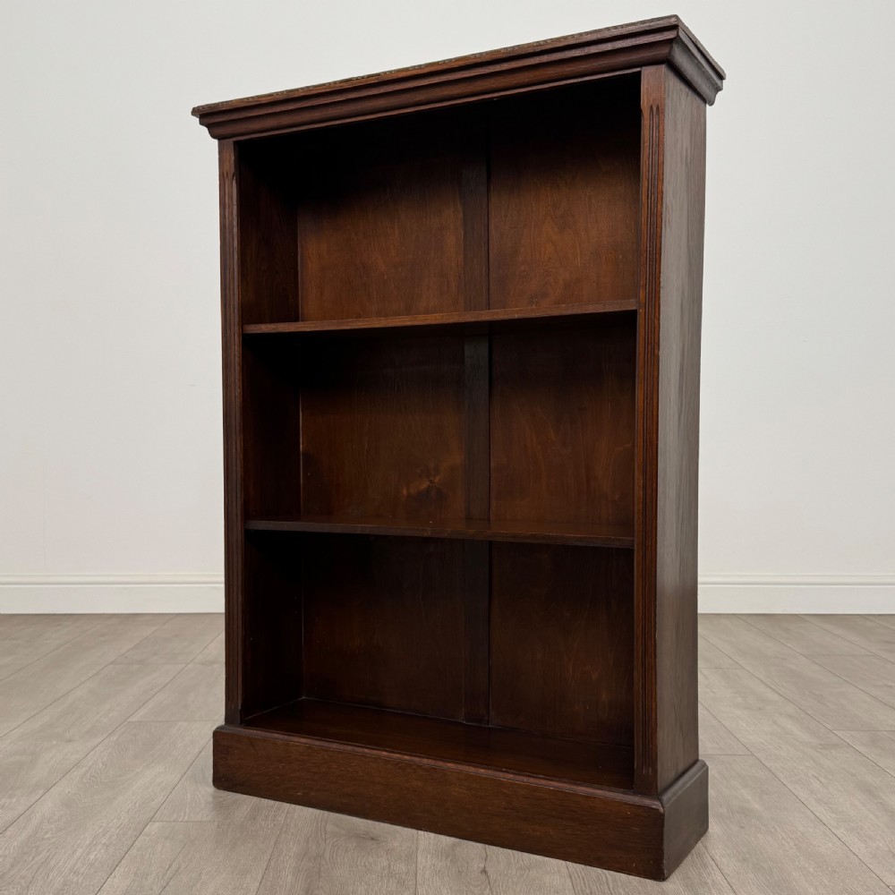 Antique 20th Century Good Quality Open Bookcase In Oak  View III