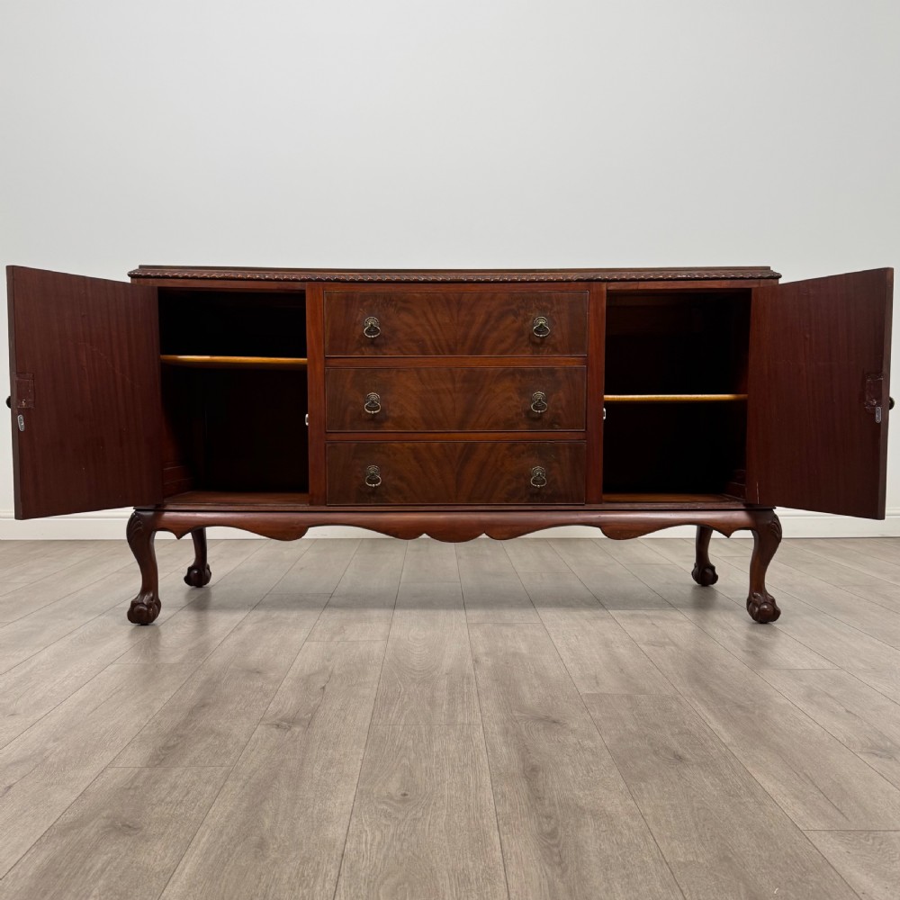  Antique 20th Century Good Quality Sideboard In Mahogany  View II
