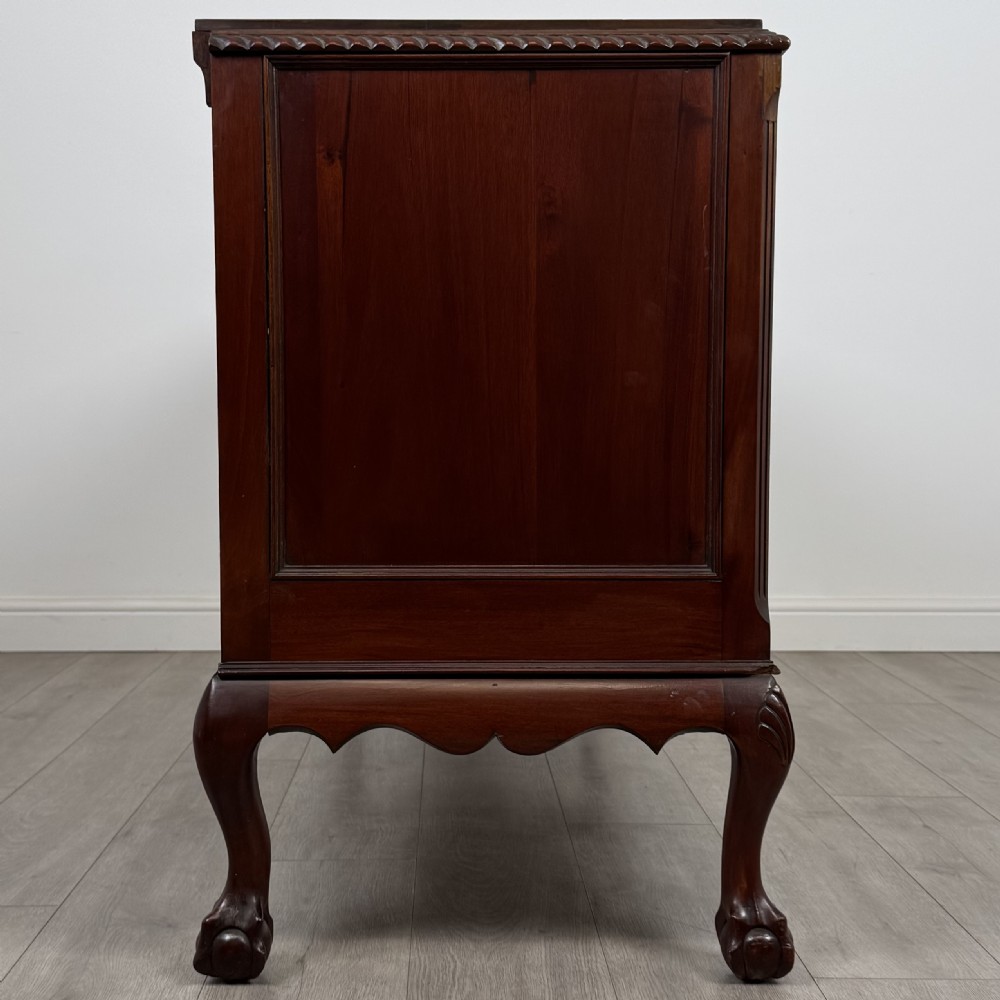  Antique 20th Century Good Quality Sideboard In Mahogany  View VIII