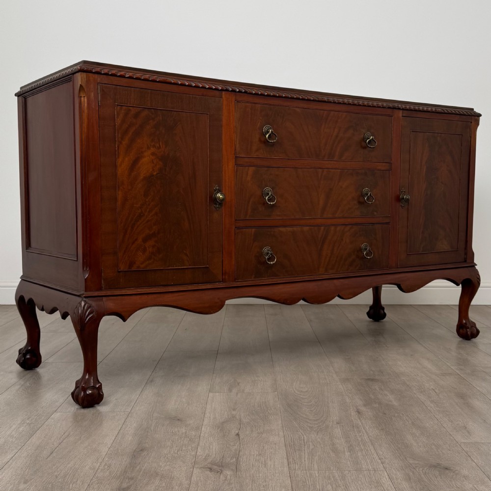  Antique 20th Century Good Quality Sideboard In Mahogany  View IX