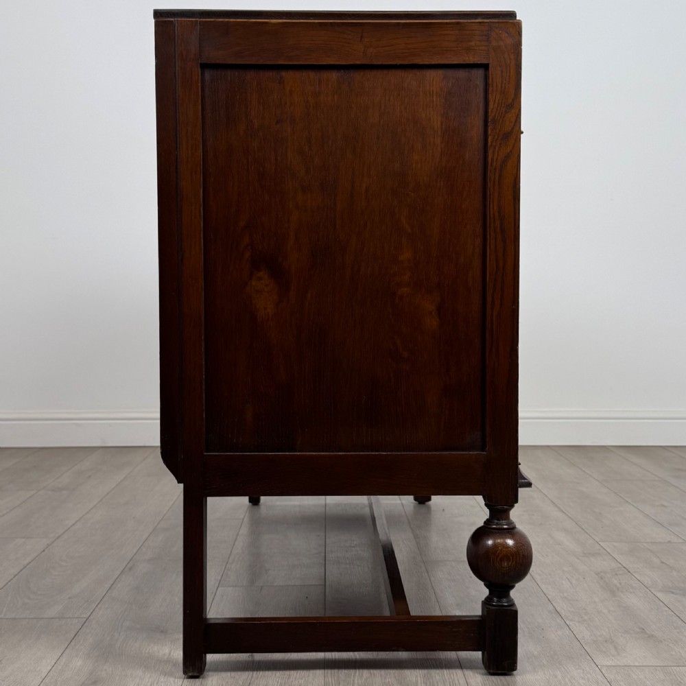  Antique 20th Century Good Quality Sideboard In Oak View IX