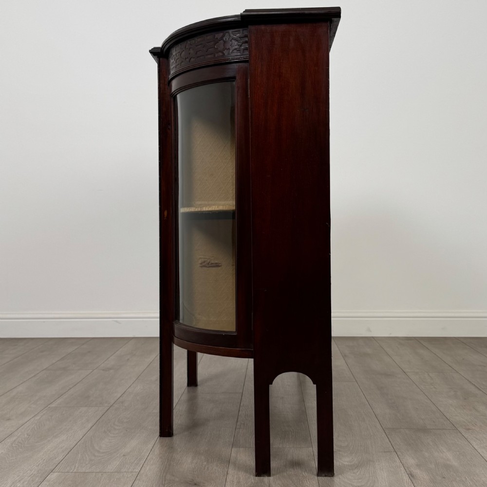 Antique 20th Century Bow Front Cabinet In Mahogany  View IV