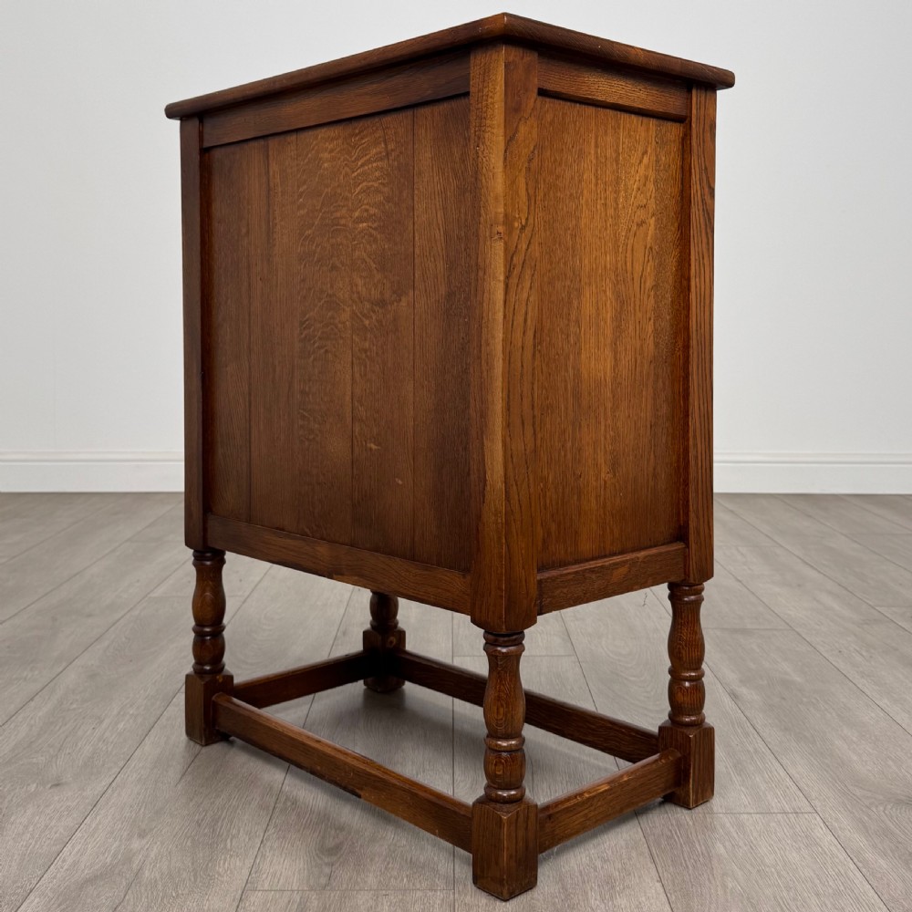 Antique 20th Century Good Quality Small Oak Cabinet  View VII