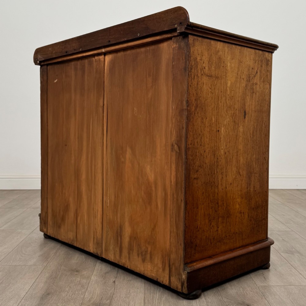 Antique 19th Century Fine Quality Chest Of Drawers In Mahogany  View VI