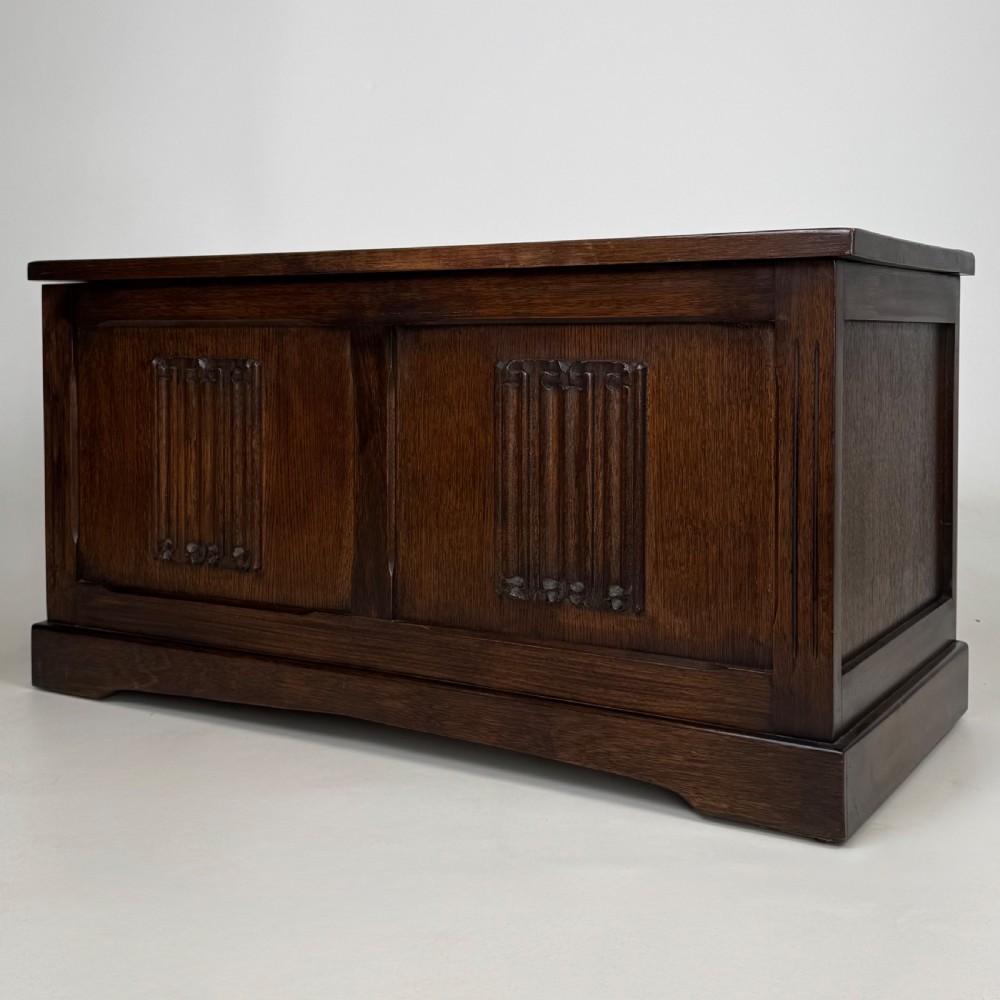 Antique 20th Century Linenfold Blanket Box In Oak View II