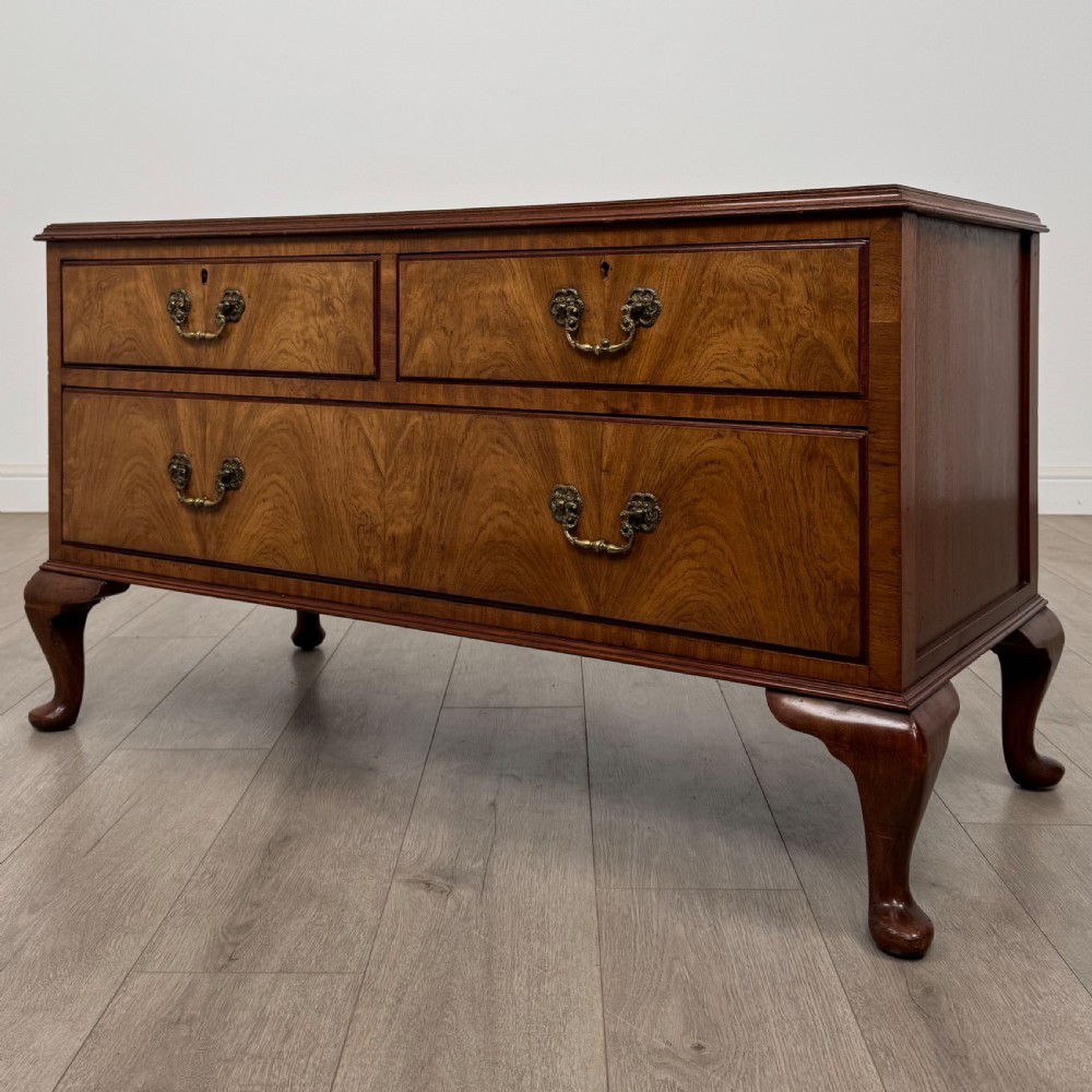  Antique 20th Century Low Chest Of Drawers In Walnut  View II