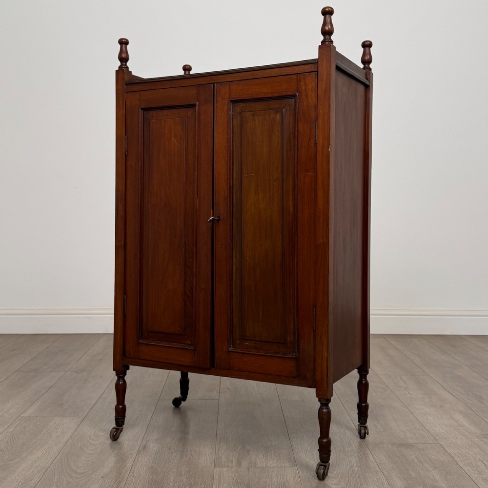 Antique 20th Century Good Quality Cabinet In Mahogany  View III