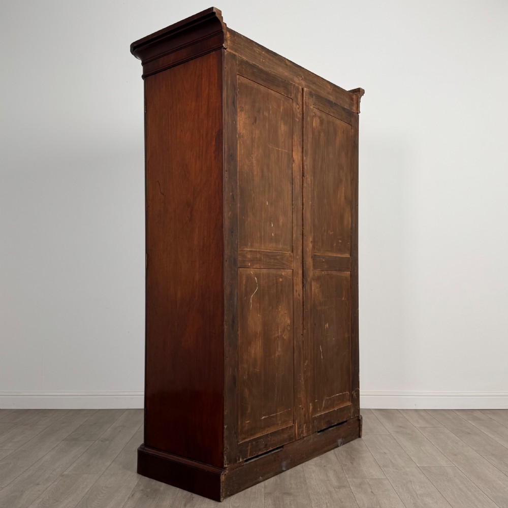 Antique 19th Century Fine Quality Wardrobe In Mahogany  View V