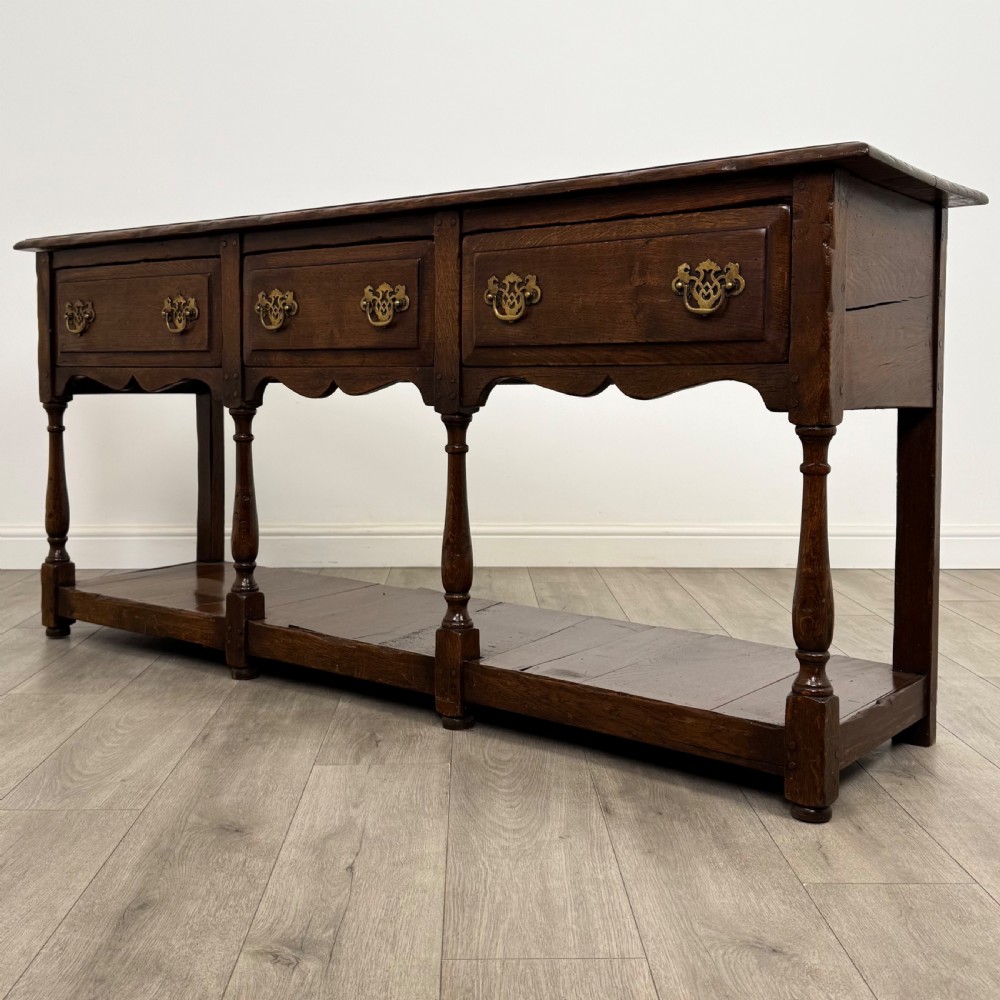  Antique 20th Century Fine Quality Dresser Base In Oak  View II