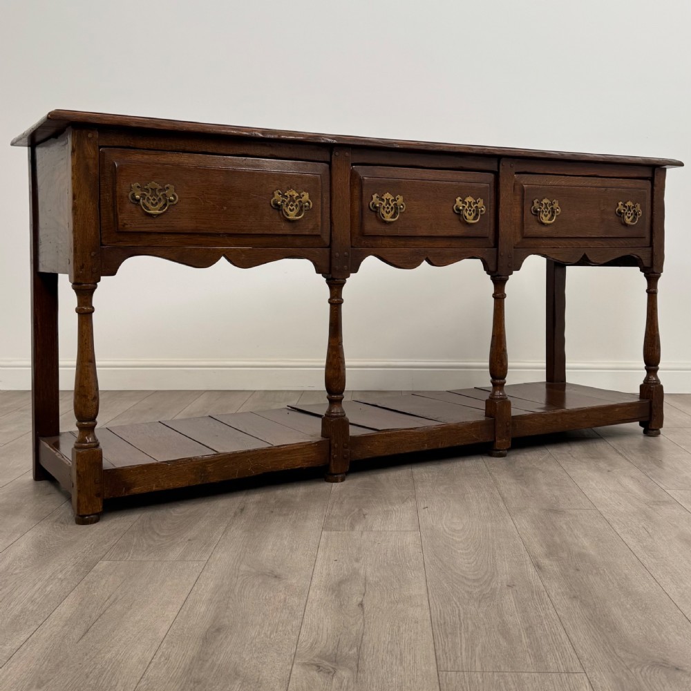  Antique 20th Century Fine Quality Dresser Base In Oak  View VIII
