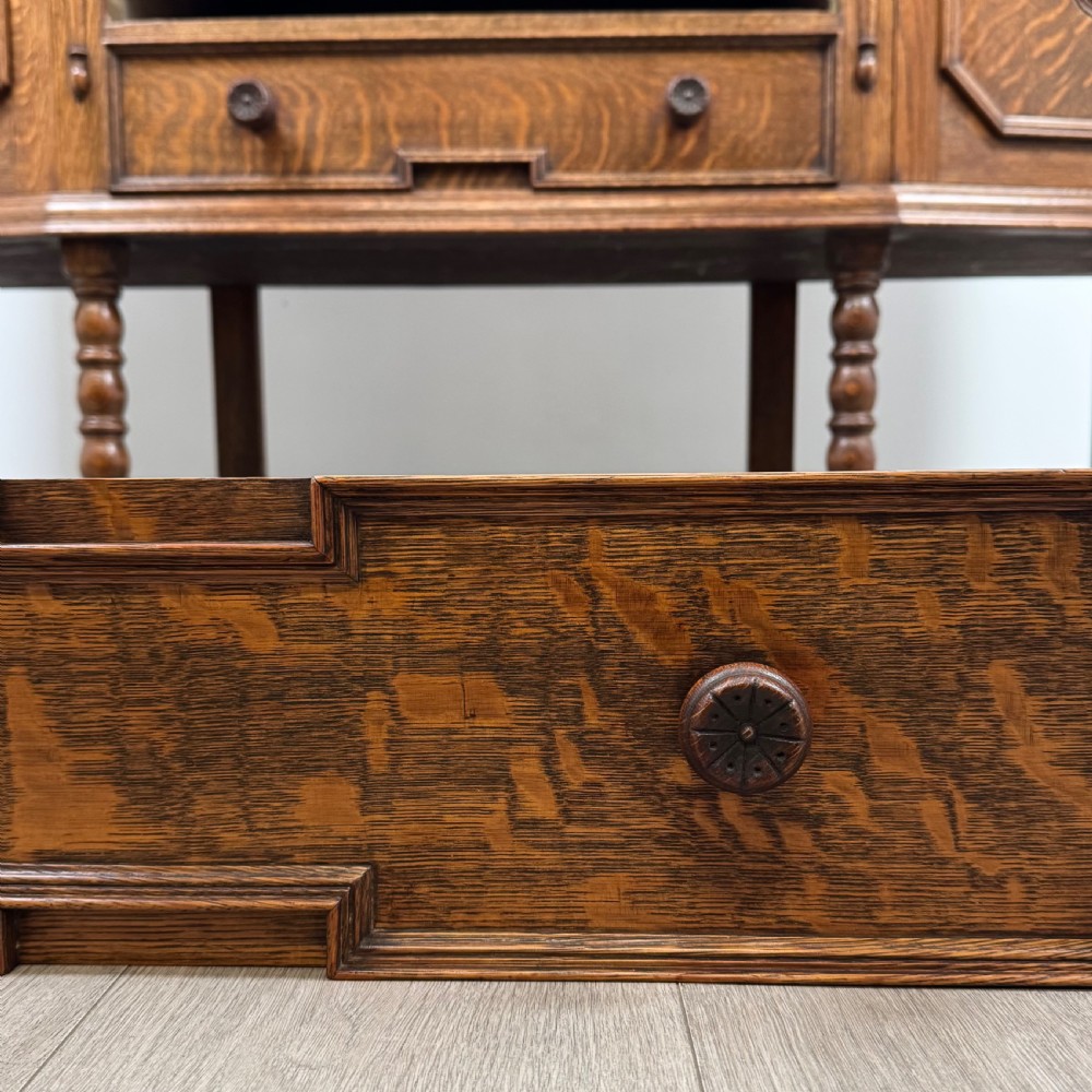 Antique 20th Century Fine Quality Jacobean Style Oak Sideboard  View XII