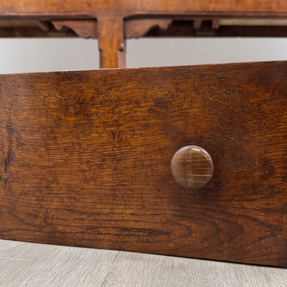 Antique 20th Century Fine Quality Large Oak Dresser  View XI