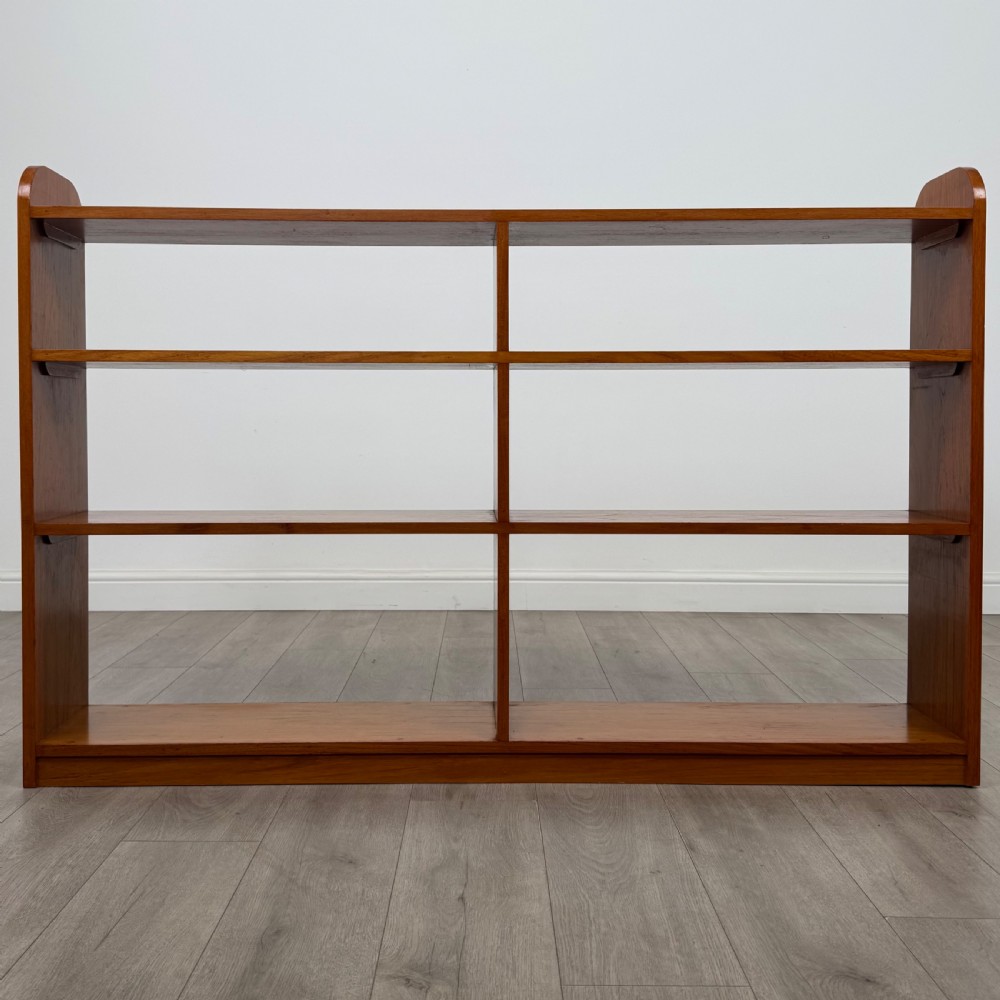 Antique 20th Century Large Open Bookcase In Oak View II