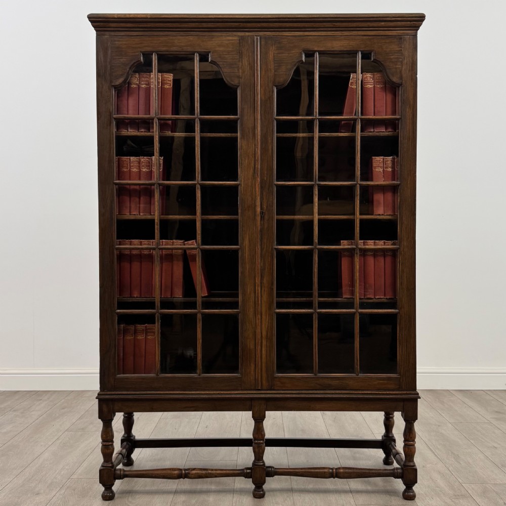Antique 20th Century Good Quality Display Cabinet In Oak 