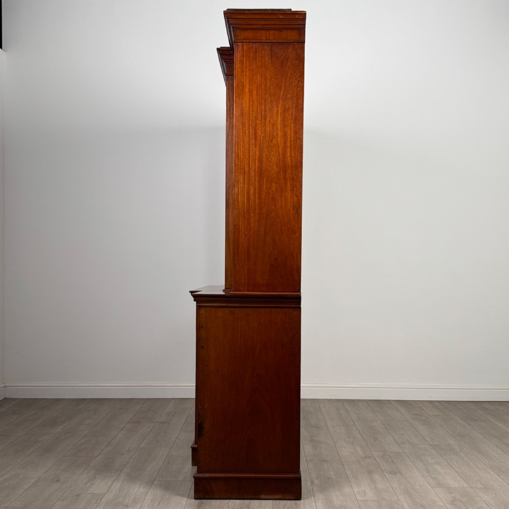Antique 19th Century Fine Quality Bookcase In Mahogany  View IV
