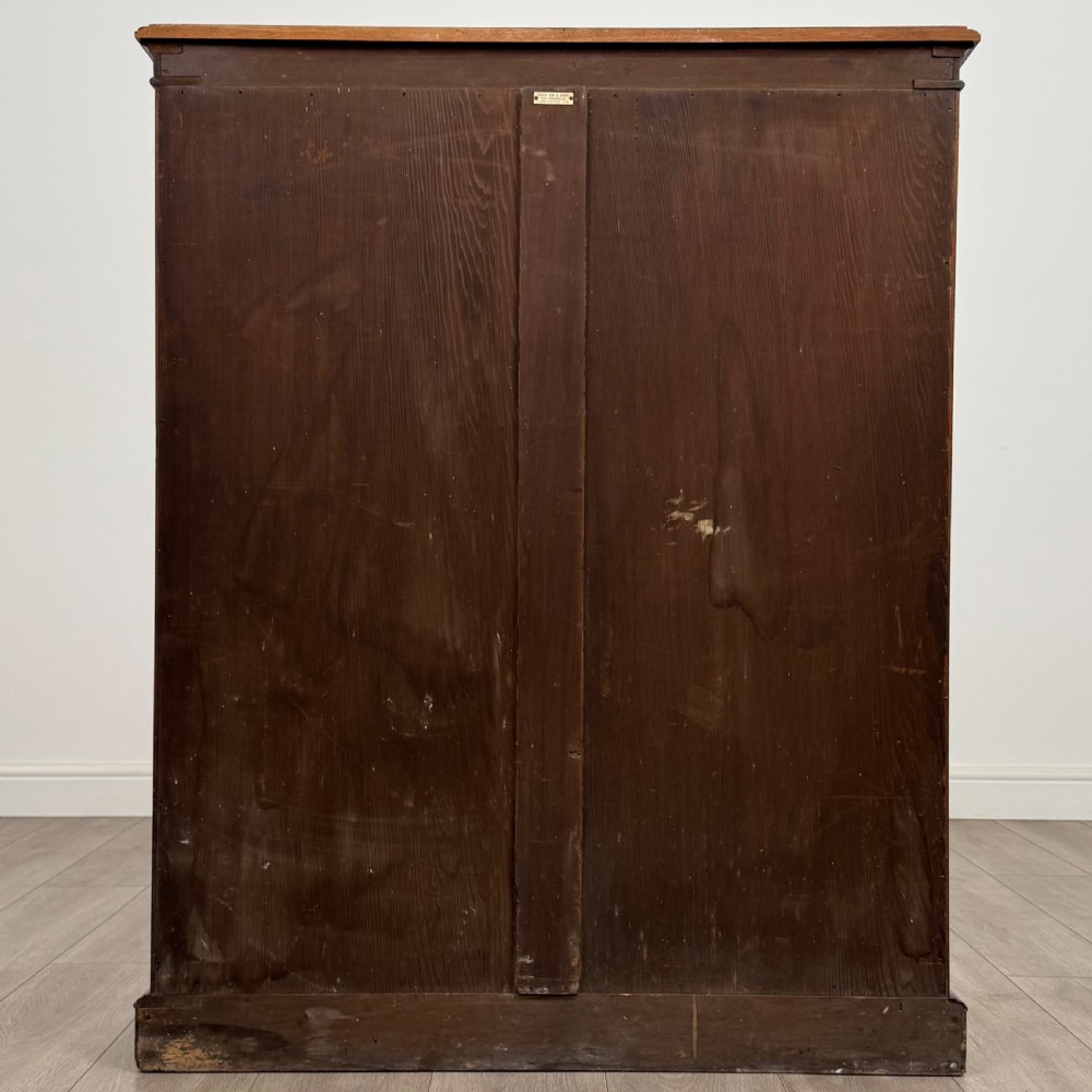 Antique 20th Century Good Quality Display Cabinet In Walnut View VII