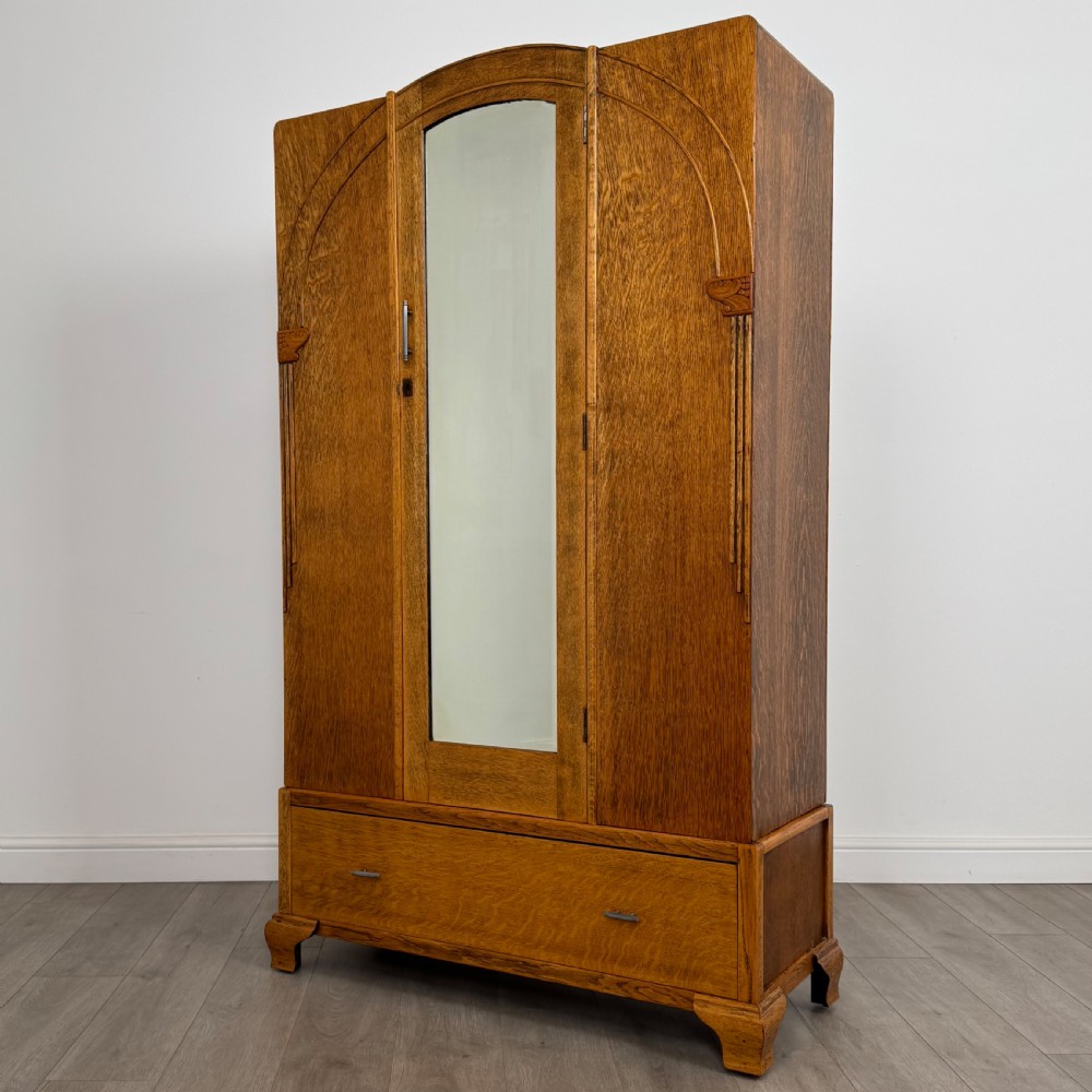 Antique 20th Century Arts & Crafts Style Wardrobe In Oak View III