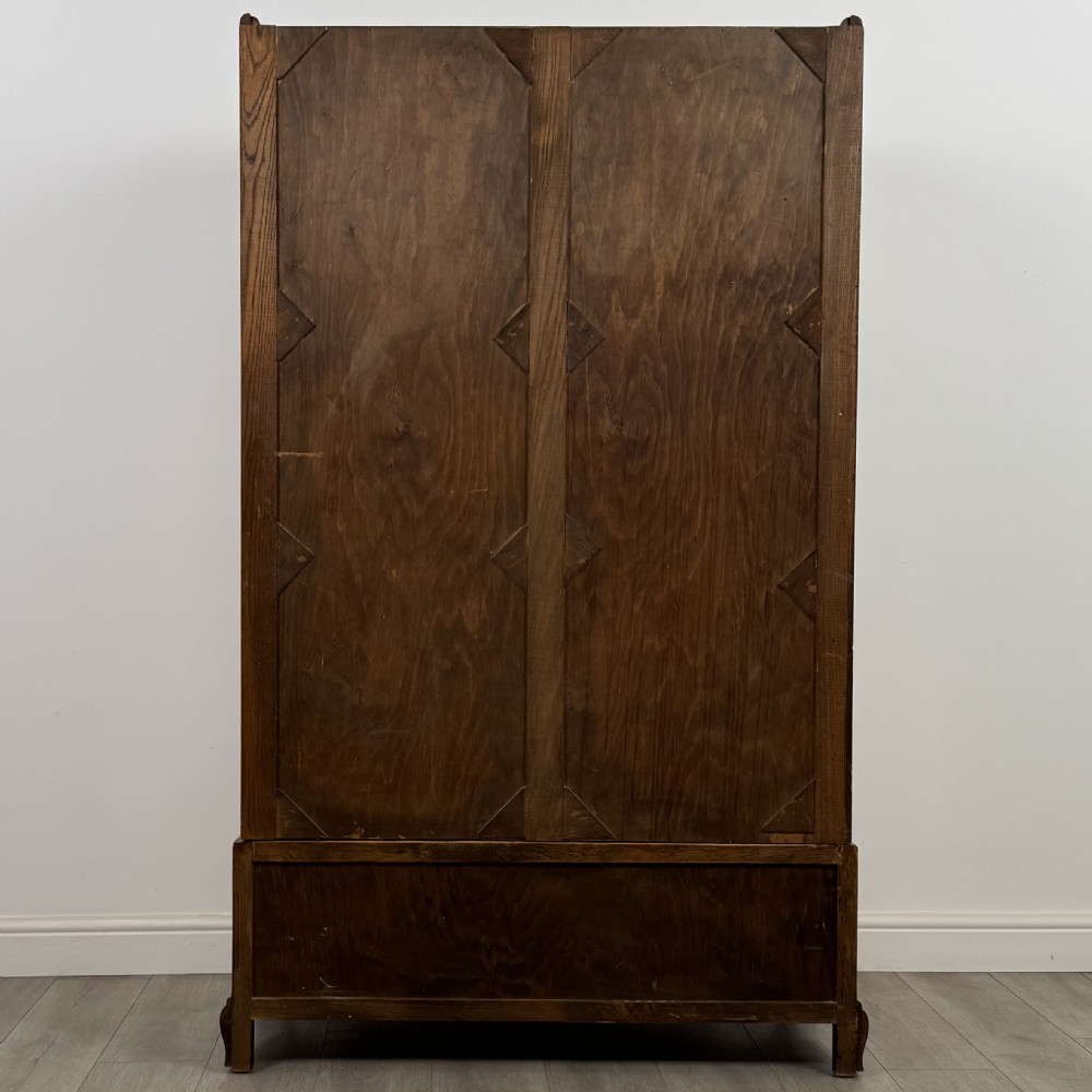 Antique 20th Century Arts & Crafts Style Wardrobe In Oak View VI