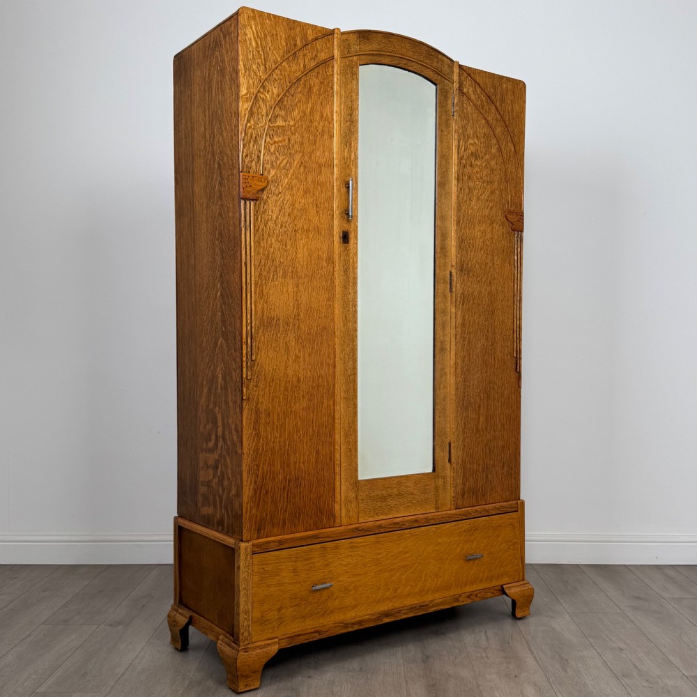 Antique 20th Century Arts & Crafts Style Wardrobe In Oak View IX