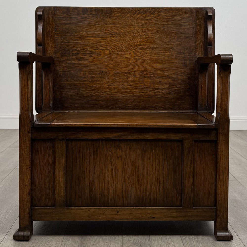 Antique 20th Century Good Quality Monks Bench In Oak 