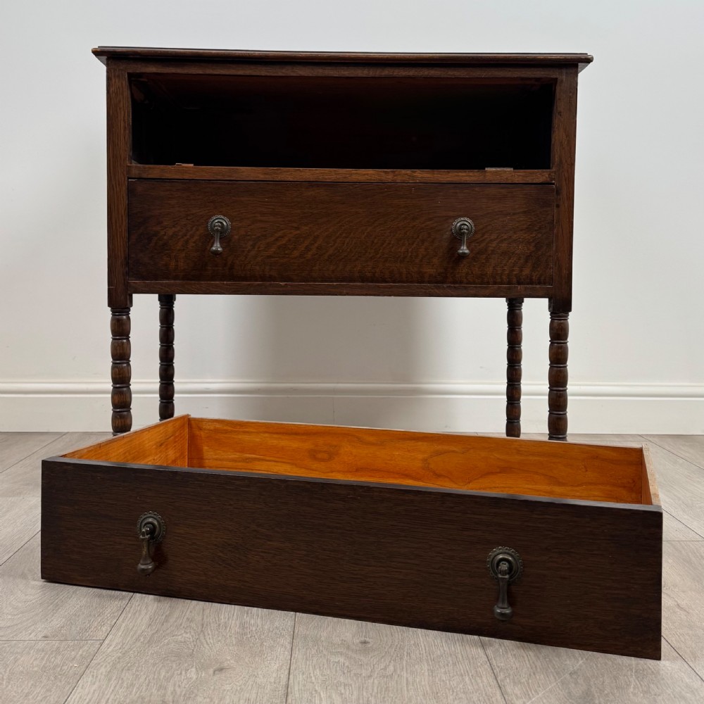 Antique 20th Century Bobbin Turned Chest Of Drawers In Oak  View X