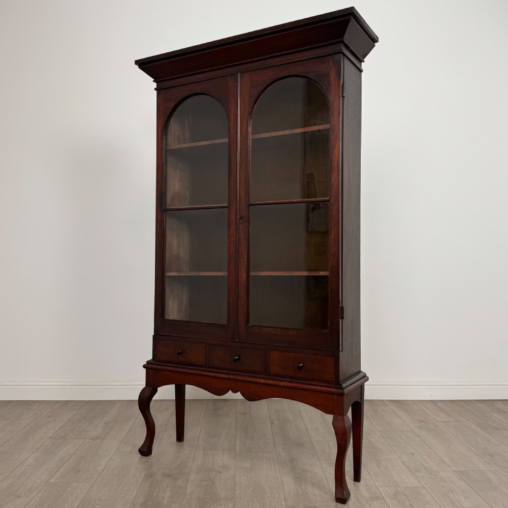  Antique 18th Century Fine Quality Display Cabinet In Mahogany View IV