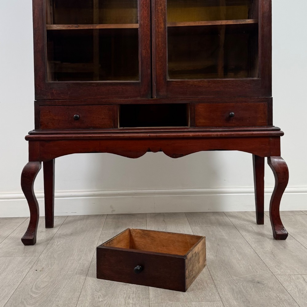  Antique 18th Century Fine Quality Display Cabinet In Mahogany View XI