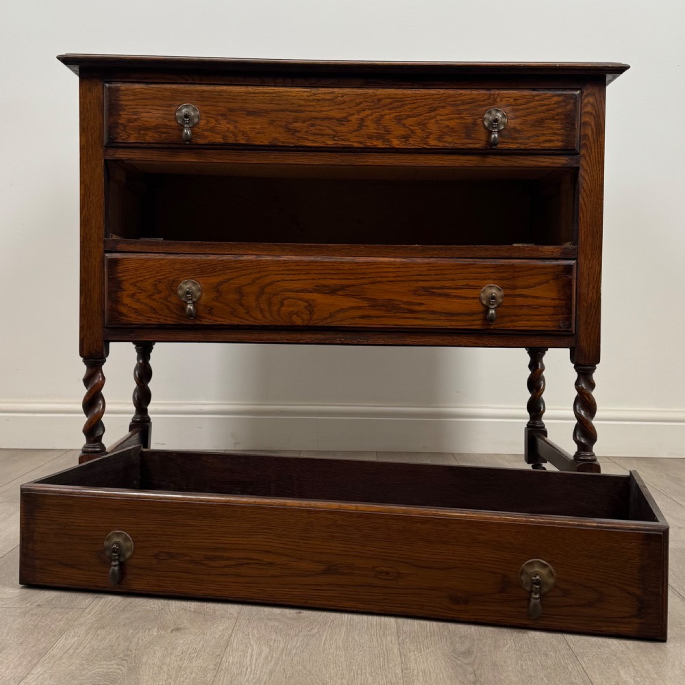 Antique 20th Century Barley Twist Chest Of Drawers In Oak View VIII