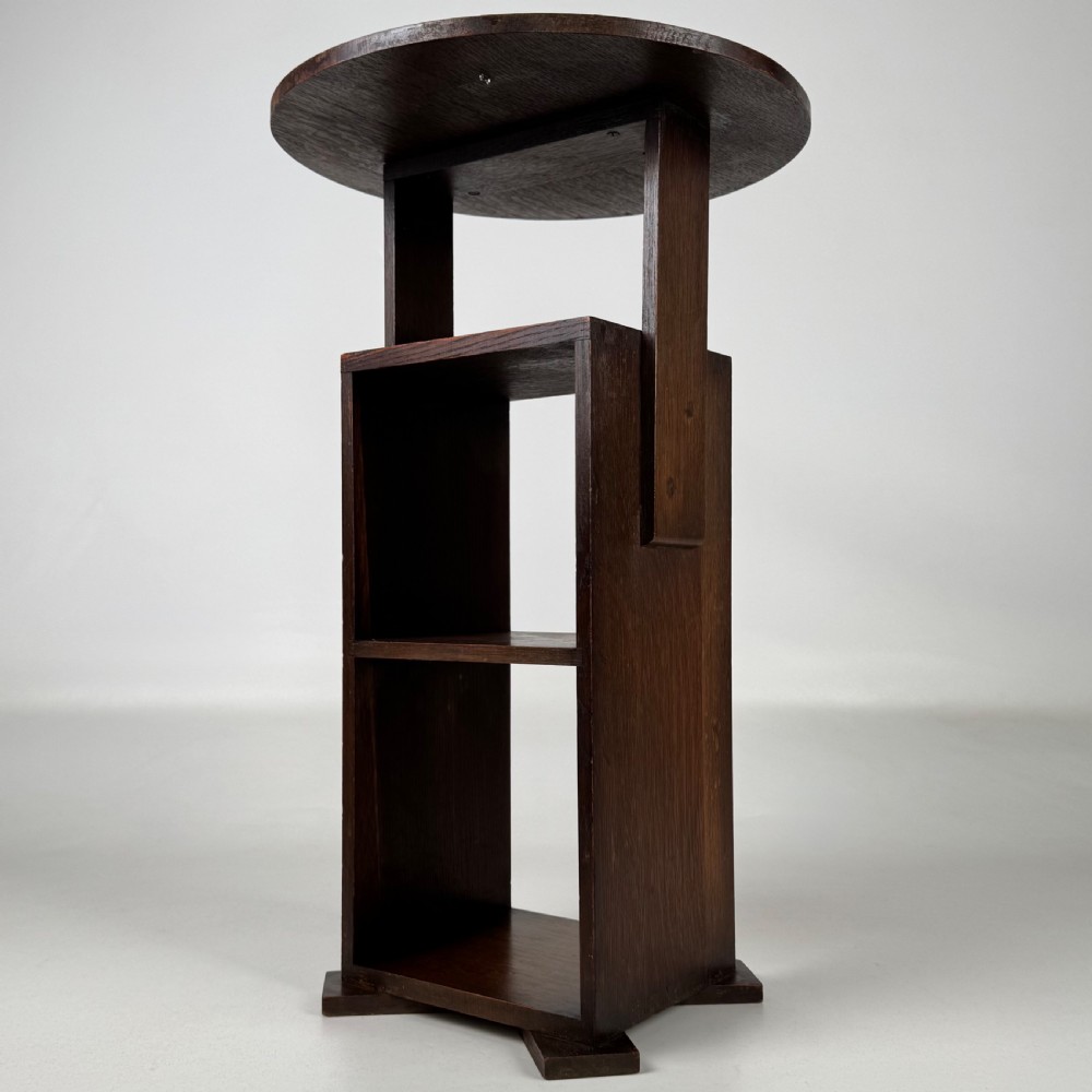  Antique 20th Century Arts & Crafts Style Side Table In Oak 