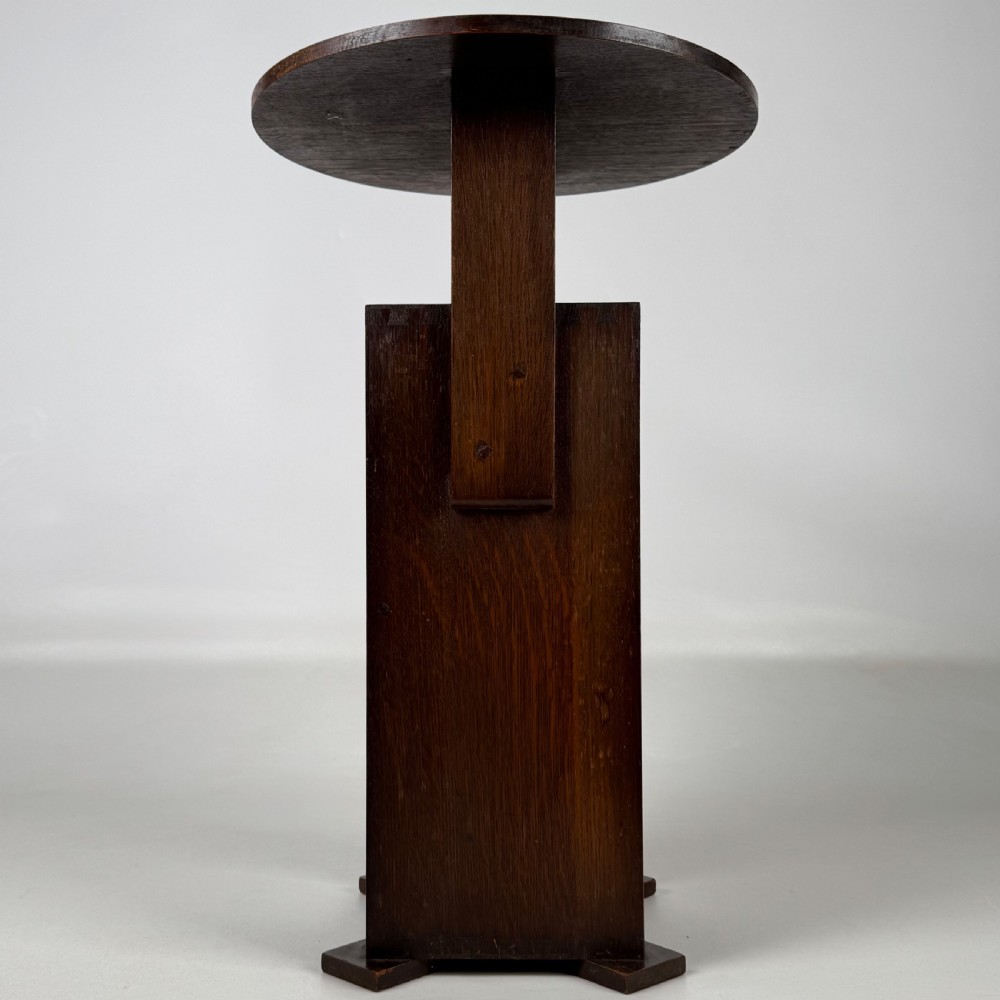  Antique 20th Century Arts & Crafts Style Side Table In Oak  View II
