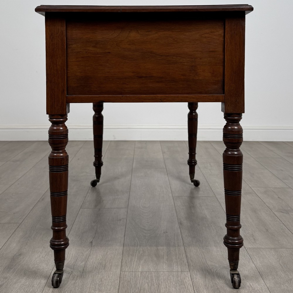 Antique 20th Century Good Quality Writing Table In Walnut  View III