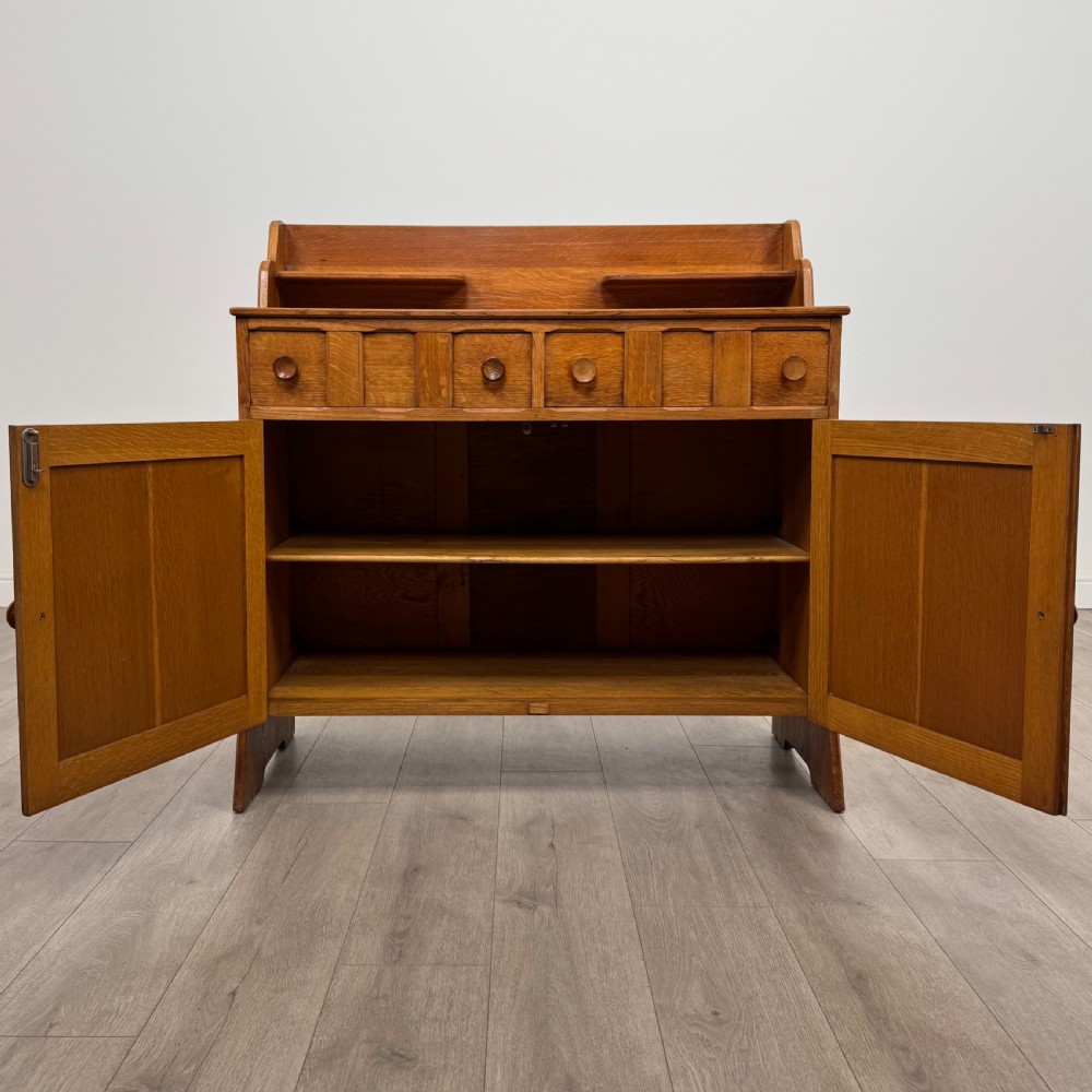 Antique 20th Century Fine Quality Art & Crafts Oak Sideboard View II